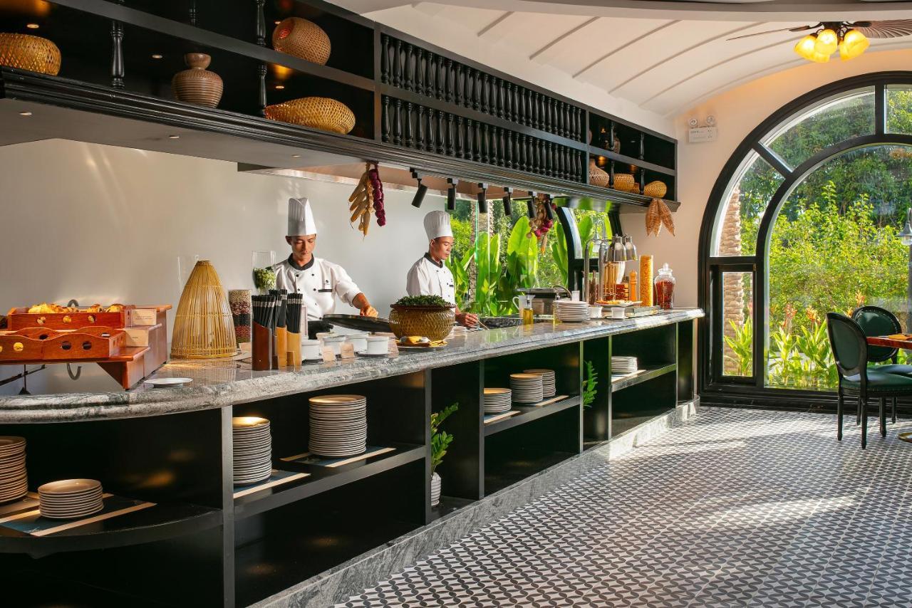 Grand Sunrise Palace Hoi An- A Luxury Indochine Hotel & Spa Exterior foto The kitchen at the restaurant