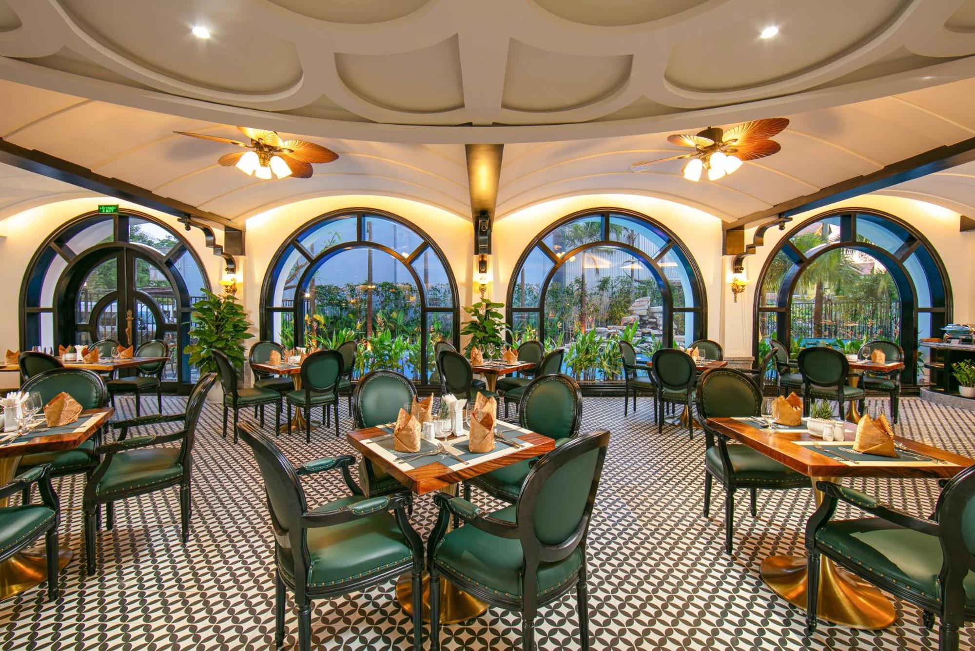 Grand Sunrise Palace Hoi An- A Luxury Indochine Hotel & Spa Exterior foto The restaurant